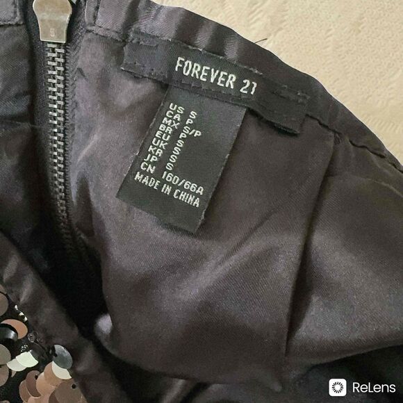 Forever 21 Metallic Sequin Floral Cluster Party Mini Black Silver Skirt S Small - Picture 6 of 7